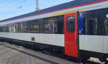 Впервые слышу такой звук электровоза! SBB Re 460 издаёт оригинальный звук моторов при отправлении со станции