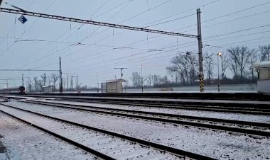 Поезд экспресс Словенская стрела, Новые Замки - Прага