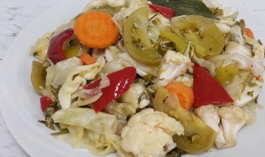 Солёное ассорти / Хрустящая капуста с овощами