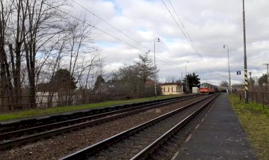 Электровозы Шкода, тип ЧС1 с грузовым поездом и перегоняемым тепловозом