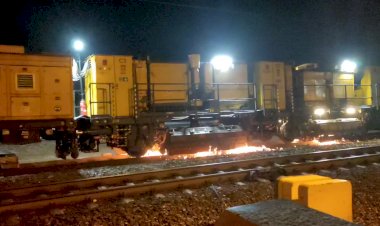 Железнодорожный Супермен, Рельсошлифовальный поезд в работе