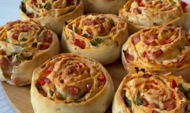 Очень ленивые пирожки или как испечь мини-пиццы по новому