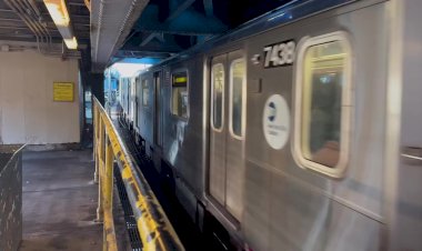 Куинсборо-Плаза, наземное метро в Нью-Йорке