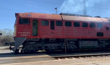 Отцепка тепловоза М62 от поезда