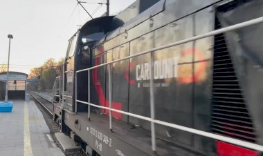 Дал медведя и погудел, тепловоз SM42-2147 следует резервом без поезда