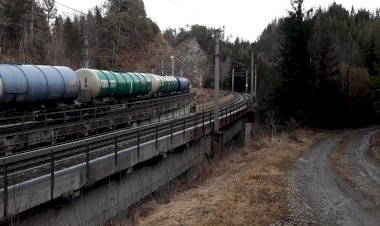 Грузовой поезд возле пустоши Вильдбад