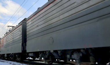 Пересылка, Локомотив ВЛ11М-033/034А перегоняет ВЛ11М-447А/444 в другое депо