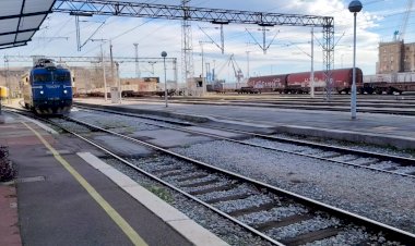 Прицепка электровоза к поезду Огулин - Загреб