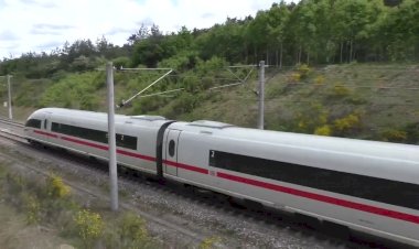 "Сапсан" Скоростной поезд ICE 3 едет в Мюнхен