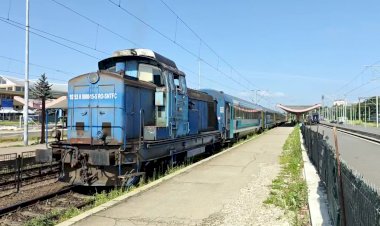 Пригородный поезд в Румынии