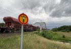 Тепловоз ТЭ109 с хопперами в окрестностях Дессау Вальвицхафен