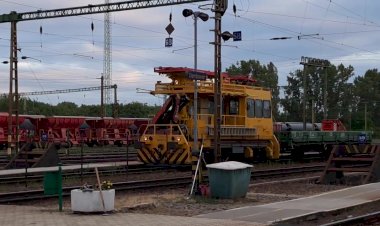 Венгрия, Дрезина для обслуживания контактной сети на железной дороге