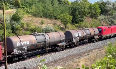 Электровоз Таурус Евроспринтер со сборным грузовым поездом