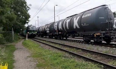 Электровоз Вектрон с контейнерным поездом