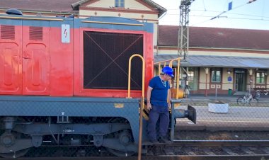 Венгерский тепловоз 478 319 следование маневровым порядком