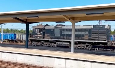 Тепловоз ТЭМ2-261 следует резервом