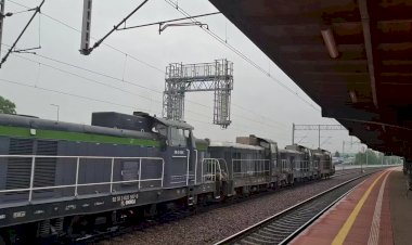 Перегонка! SM42-2564 с перегоняемыми в ремонт тепловозами SM42