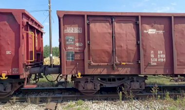 Сербия, Тепловоз 661 162 с грузовым поездом