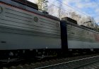 Электровоз ВЛ11-406/469Б с грузовым поездом