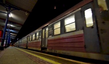 Электропоезд EN57 - 908 отправление из Щецина