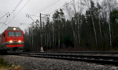 3ЭС6-1599 Синара следует резервом по БМО