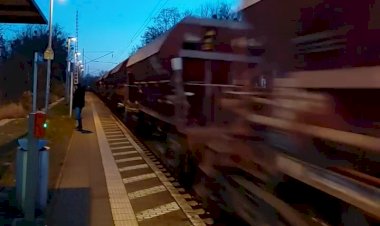 Вечерний ТЭ109 с хопперами