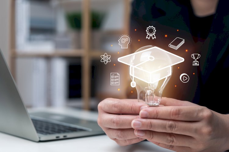 The Pros and Cons of AI integration in Education