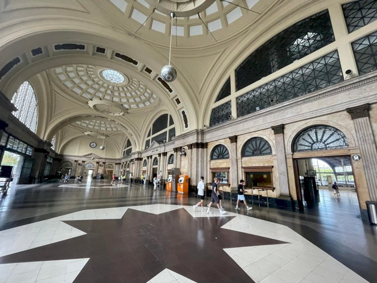 Вокзал Франс в Барселоне, фотопрогулка.