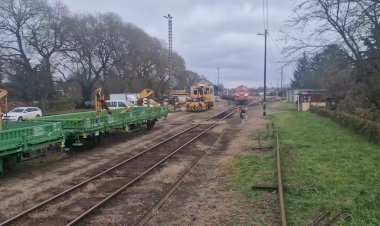 Тепловоз М61 459.022 с хозяйственным поездом