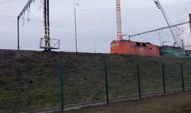 Электровозы Шкода двойной тягой с угольным поездом