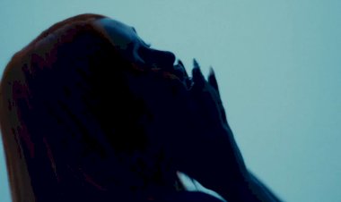 Elley Duhé - Body Talk