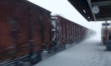 Людмила (ТЭ109) 232 472-1 с грузовым поездом