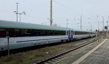 Электровоз Таурус с поездом Берлин - Варшава