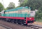 Самый первый, Тепловоз T669.0001 с двухосными вагонами и тепловозом T435.0139 в хвосте