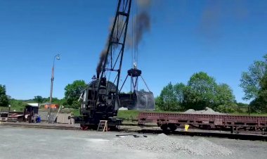 Паровой кран в работе