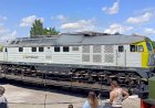 Тепловоз 232-09 (ТЭ109) на поворотном круге