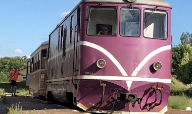 УЖД Тепловоз ТУ3 (T47.019) с пассажирским вагоном