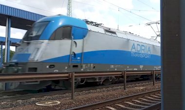 Высокая скорость, электровоз Таурус с контейнерным поездом