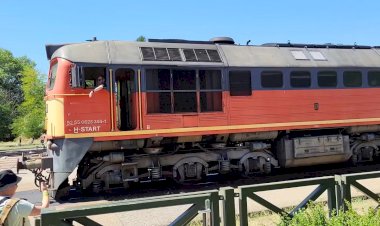 Тепловоз М62 (628 304) отправление с пассажирским поездом