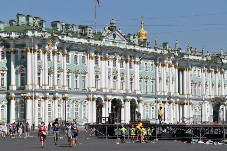 5.     Кто основал Санкт-Петербург?